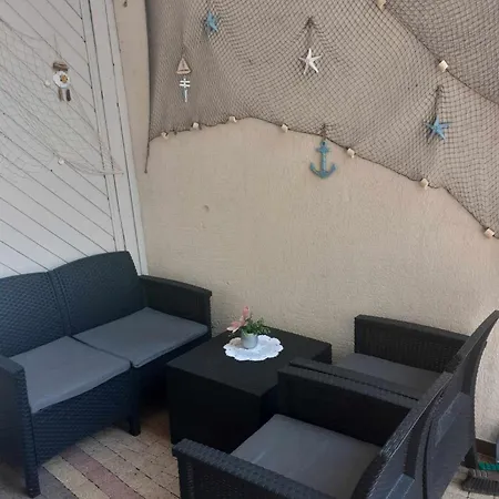 منزل للإقامة Pokoje U Krysi ليبا